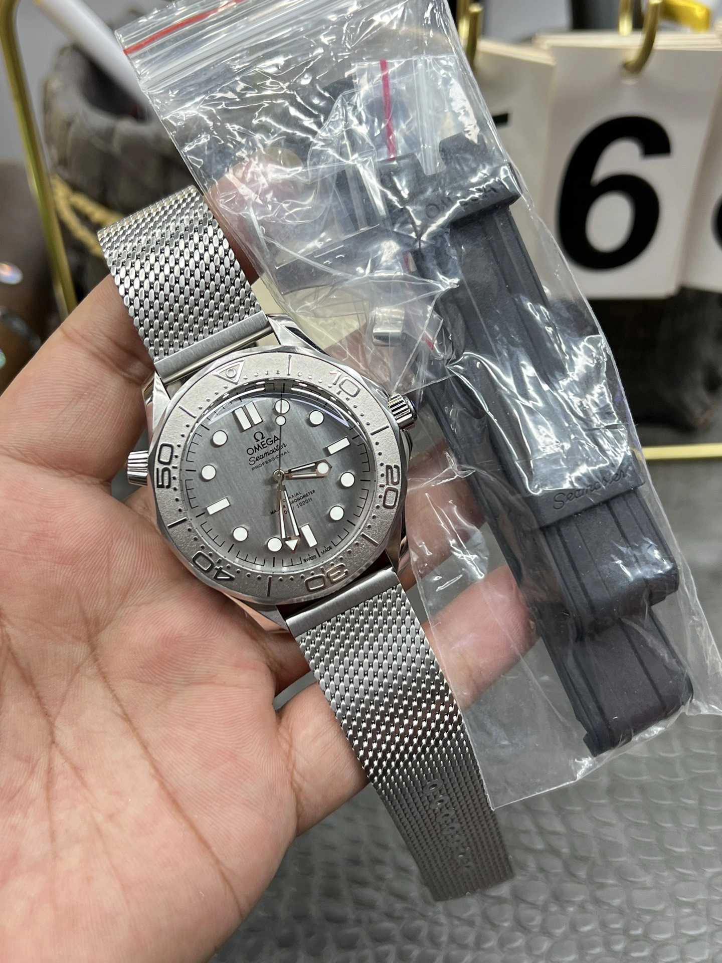 CBD Factory Omega Seamaster Diver 300M 42mm James Bond 60th Anniversary Mesh Bracelet (210.30.42.20.06.002) 1:1 Super Clone – DD8806 Movement SmoothTexture 227